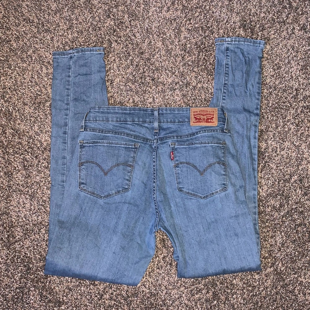 Levi’s 711 Skinny Jean
